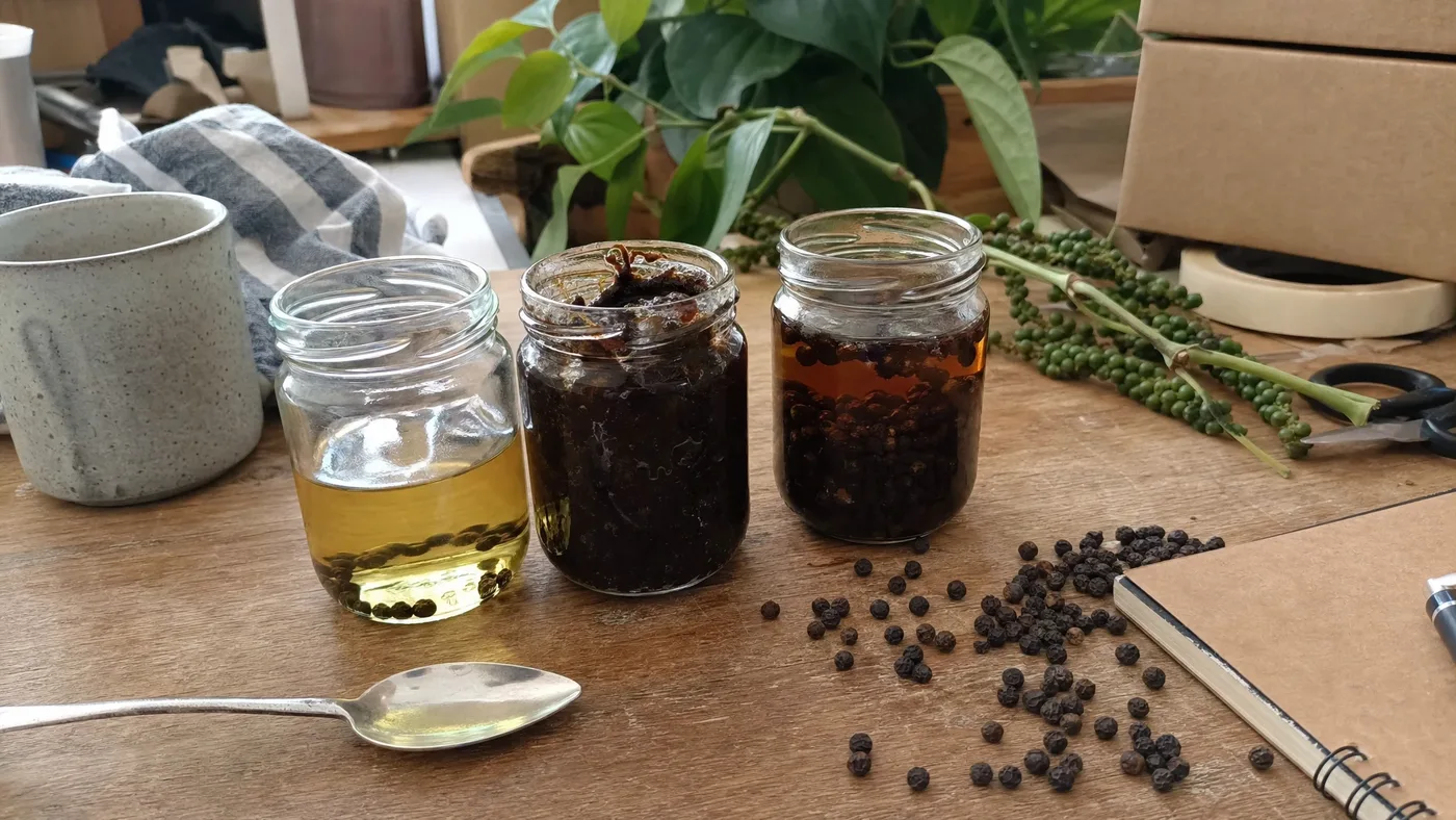 Black Pepper Essential Oil vs. Oleoresin and Infused Pepper Oil