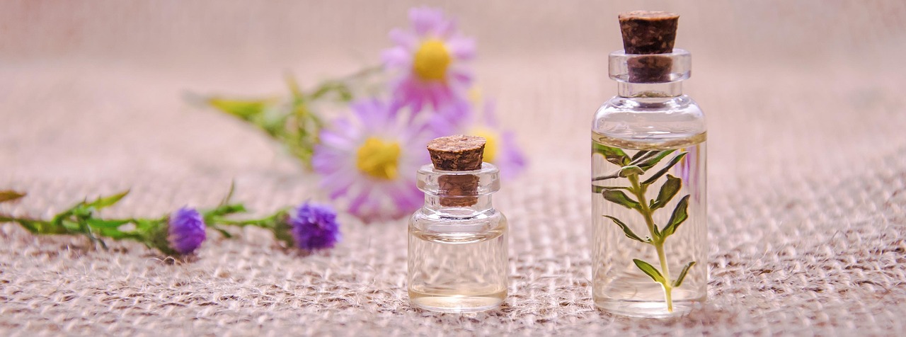 What Black Pepper Essential Oil Blends Well With: 12 Perfect Pairings