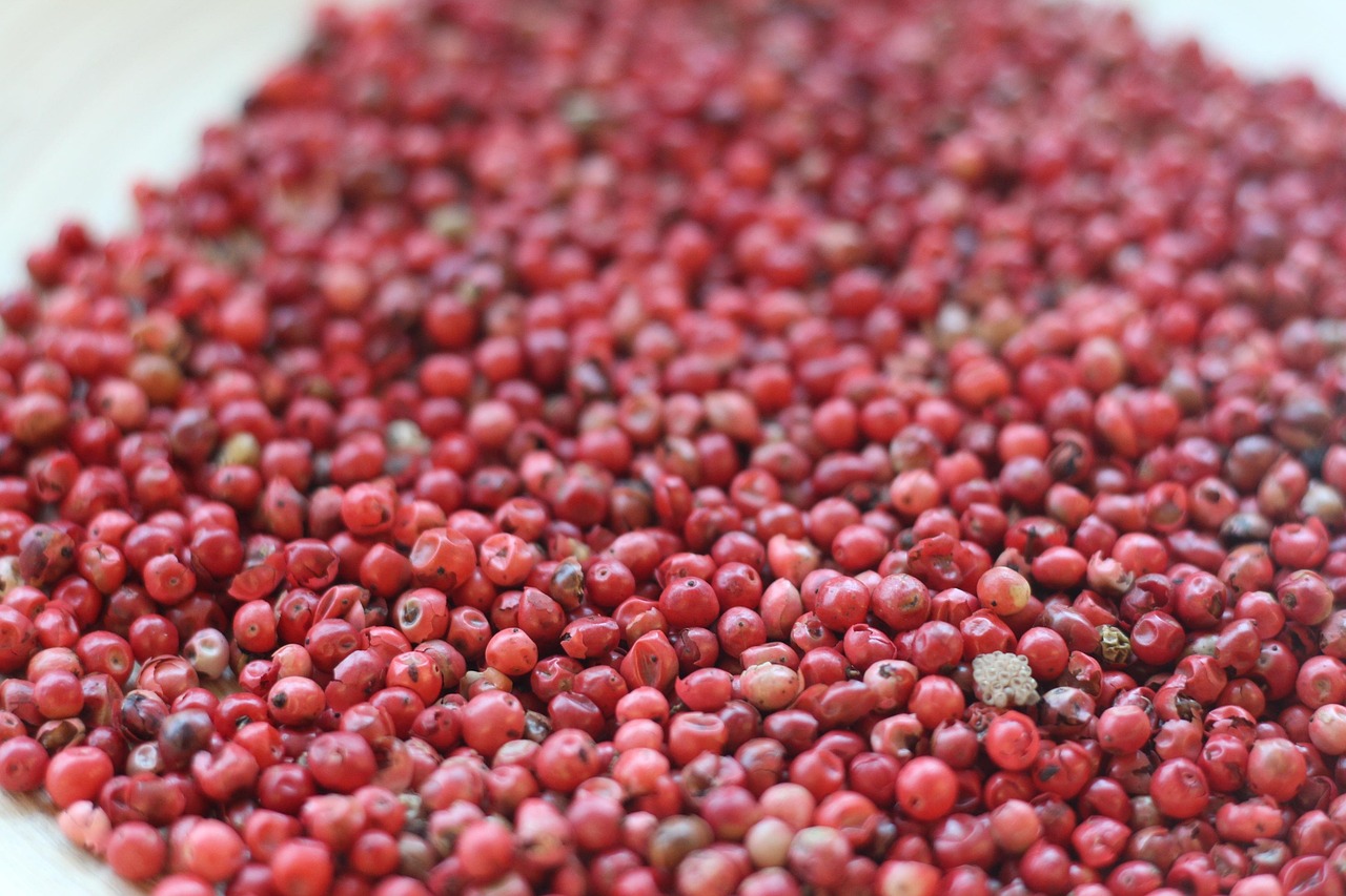 Where to Buy Black Pepper Oil Online: A Smart Shopper's Guide